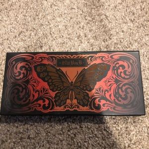 Kat Von D eyeshadow palette